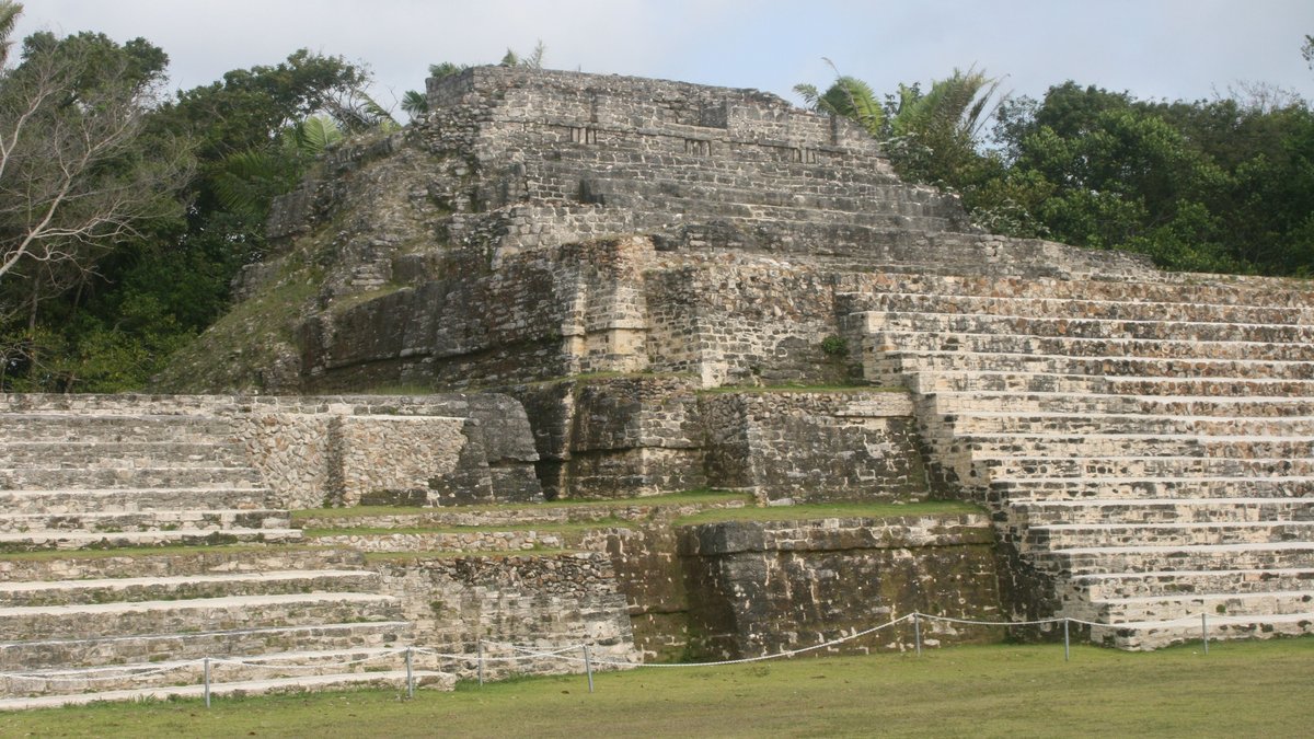 Maya temple jungle