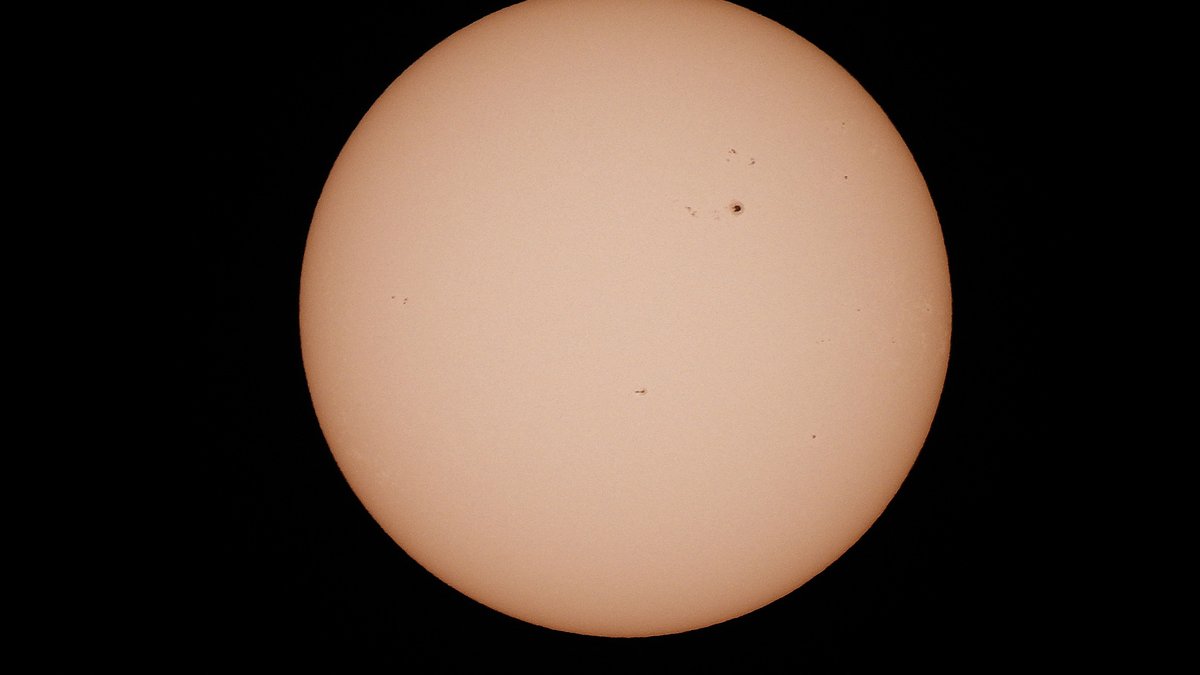 Red giant sun astronomy