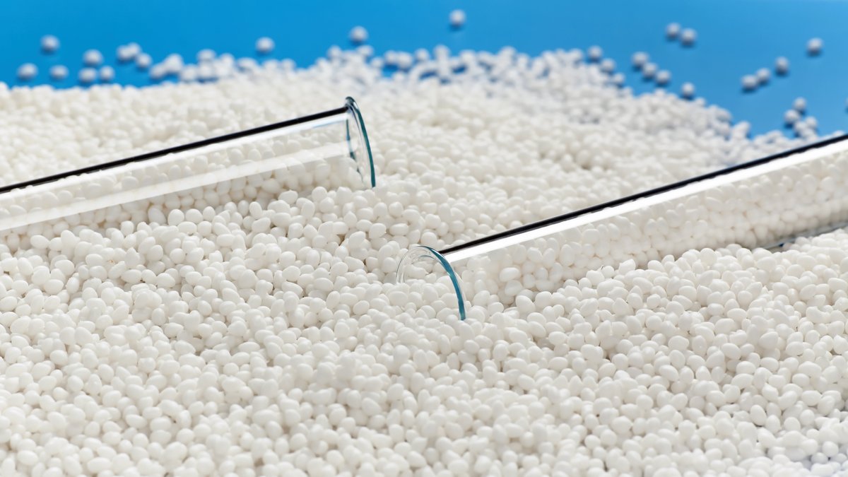 Laboratory glassware used as an illustrative materials research image