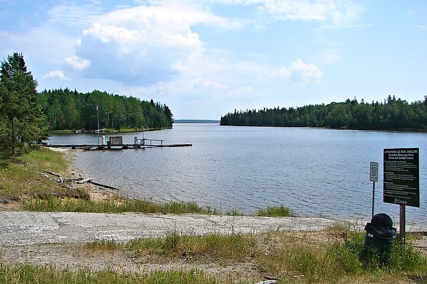 Lac Seul near Ear Falls, Ontario, Canada, By P199, CC BY-SA 3.0, Wikimedia Commons