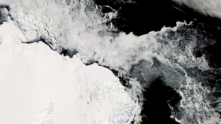 NASA satellite image of Antarctic sea ice in the Southern Ocean