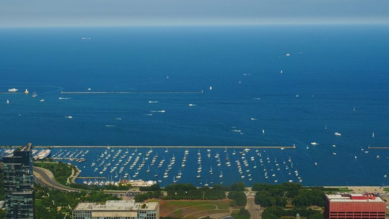 Aerial_view_of_lake_michigan_and_chicago