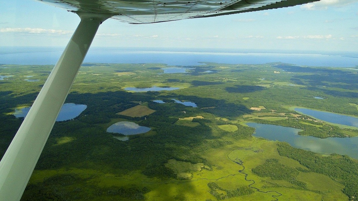 Aerial_view_of_minnesota_lakes