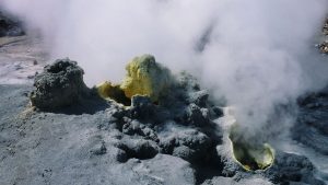Geothermal_vent_and_steam