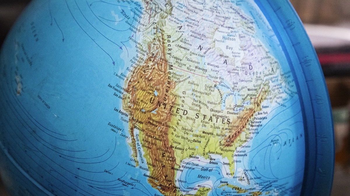North_america_map_globe